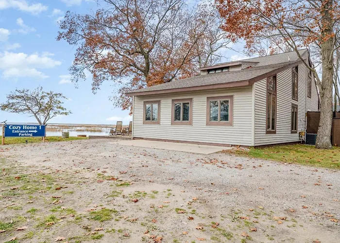Cozy Home Lake Huron With Loft 2 Bedroom 1 Bathroom
